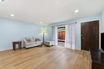 5649 Evergreen Ter, Fremont, CA 94538 - Photo 8