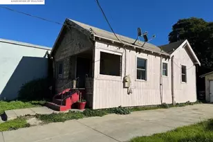 1024 50th Ave, Oakland, CA 94601 - Photo 1