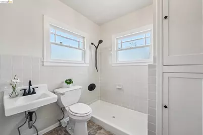 1549 5th Ave, Oakland, CA 94606 - Photo 16
