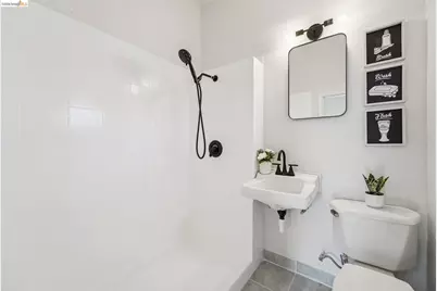 1549 5th Ave, Oakland, CA 94606 - Photo 24