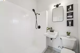 1549 5th Ave, Oakland, CA 94606 - Photo 24