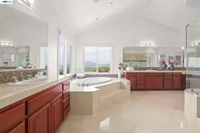 950 Winsford Ct, San Ramon, CA 94583 - Photo 38