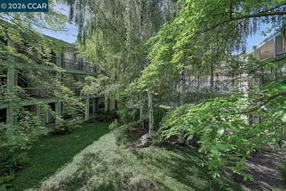 1501 Ptarmigan Dr #6B, Walnut Creek, CA 94595 - Photo 2