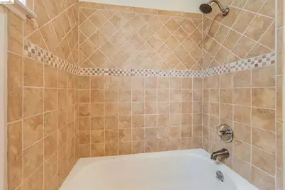 905 24th St, Oakland, CA 94606 - Photo 12