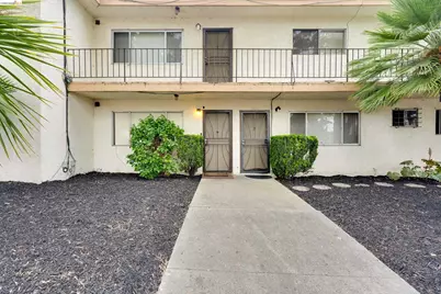 905 24th St, Oakland, CA 94606 - Photo 2