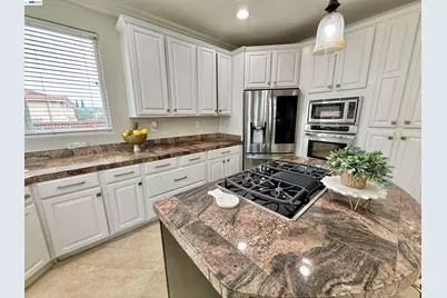 1284 Riesling Cir, Livermore, CA 94550 - Photo 22