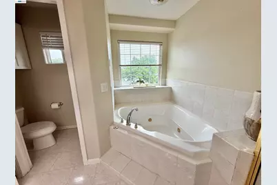 1284 Riesling Cir, Livermore, CA 94550 - Photo 52