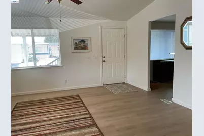 1200 Winton Ave #204, Hayward, CA 94545 - Photo 6
