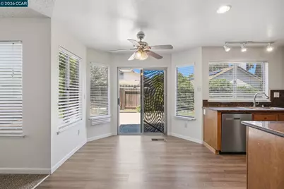 6033 Lakeview Cir, Fairfield, CA 94534 - Photo 26