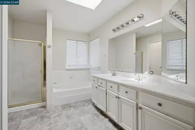 6033 Lakeview Cir, Fairfield, CA 94534 - Photo 42