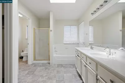 6033 Lakeview Cir, Fairfield, CA 94534 - Photo 44