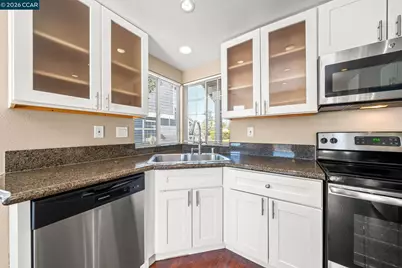 266 Heron Dr, Pittsburg, CA 94565 - Photo 12
