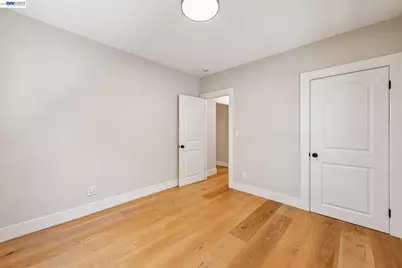 1349 Hearst Ave, Berkeley, CA 94702 - Photo 12