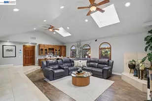 4858 Sterling Dr, Fremont, CA 94536 - Photo 10