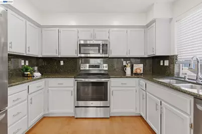 4731 Mangrove Dr, Dublin, CA 94568 - Photo 20