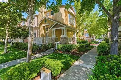 4731 Mangrove Dr, Dublin, CA 94568 - Photo 2