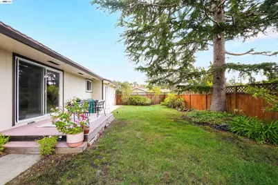 3787 Oakes Dr, Hayward, CA 94542 - Photo 64