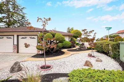 3787 Oakes Dr, Hayward, CA 94542 - Photo 12