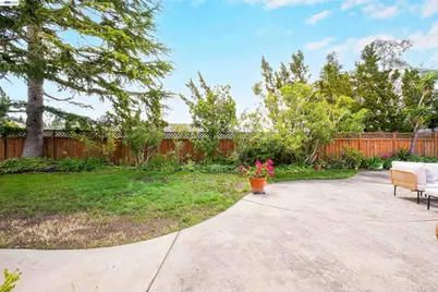 3787 Oakes Dr, Hayward, CA 94542 - Photo 62