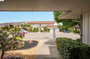 3787 Oakes Dr, Hayward, CA 94542 - Photo 14