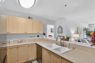535 Pierce St, Albany, CA 94706 - Photo 18