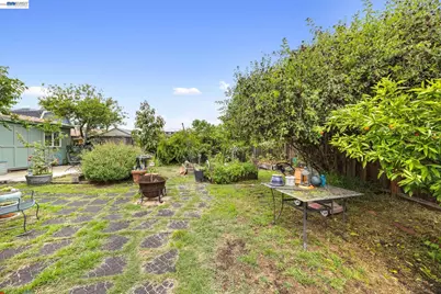 357 Perkins Dr, San Lorenzo, CA 94541 - Photo 30