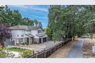 192 Mayhew Way, Walnut Creek, CA 94597 - Photo 38