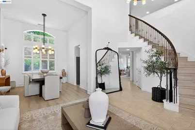 192 Mayhew Way, Walnut Creek, CA 94597 - Photo 4
