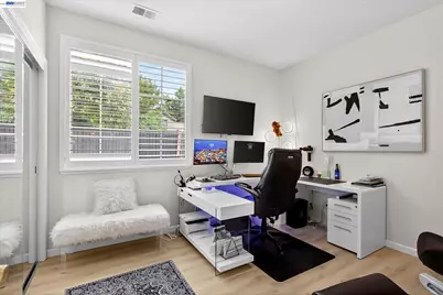 192 Mayhew Way, Walnut Creek, CA 94597 - Photo 16
