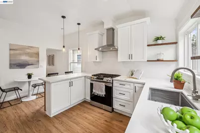 608 58th St, Oakland, CA 94609 - Photo 14