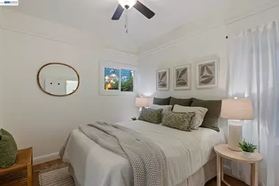 608 58th St, Oakland, CA 94609 - Photo 44