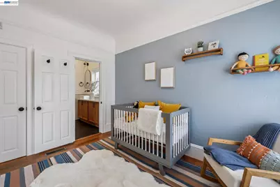 608 58th St, Oakland, CA 94609 - Photo 22