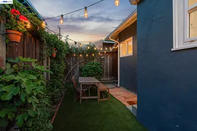 608 58th St, Oakland, CA 94609 - Photo 50