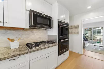 14564 Wake Ave, San Leandro, CA 94578 - Photo 10