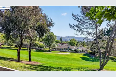 531 Silver Lake Dr, Danville, CA 94526 - Photo 38