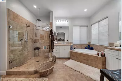 9385 Pinehurst Dr, Roseville, CA 95747 - Photo 22
