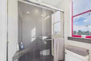 2932 Filbert St, Oakland, CA 94608 - Photo 22