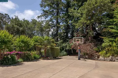 280 Indian Rd, Piedmont, CA 94610 - Photo 76