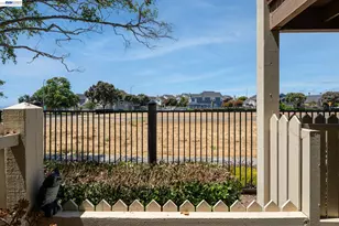 197 Lakeshore Ct, Richmond, CA 94804 - Photo 14