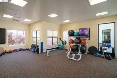 197 Lakeshore Ct, Richmond, CA 94804 - Photo 50