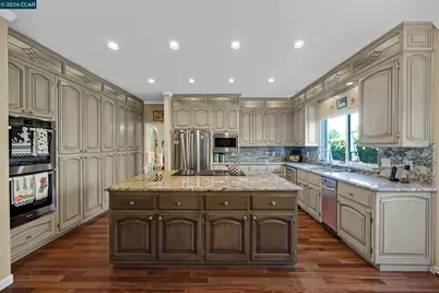 3655 Deer Trail Dr, Danville, CA 94506 - Photo 10