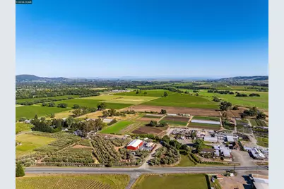 19317 Olive Ave, Sonoma, CA 95476 - Photo 36