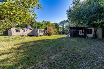 19317 Olive Ave, Sonoma, CA 95476 - Photo 16