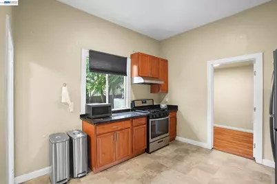 502 Lewis St, Oakland, CA 94607 - Photo 12