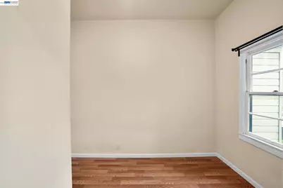 502 Lewis St, Oakland, CA 94607 - Photo 8
