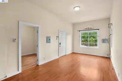 502 Lewis St, Oakland, CA 94607 - Photo 4