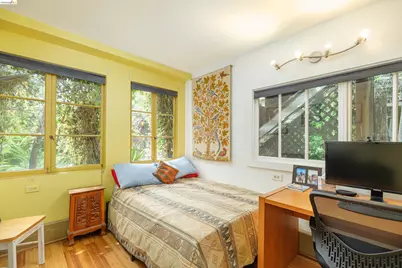 1735 Tenth St, Berkeley, CA 94710 - Photo 42