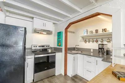 1735 Tenth St, Berkeley, CA 94710 - Photo 24