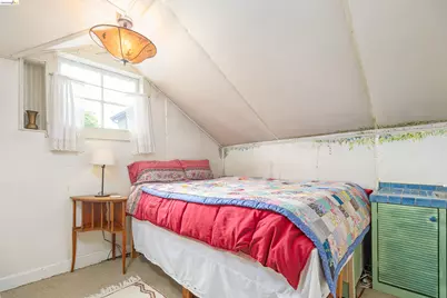 1735 Tenth St, Berkeley, CA 94710 - Photo 20
