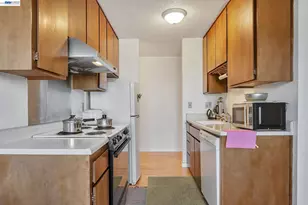 567 Oakland Ave, Oakland, CA 94606 - Photo 22